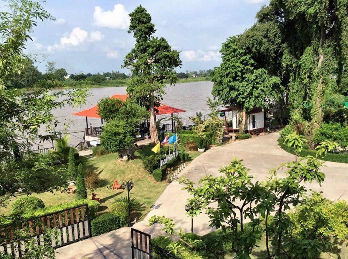 Maeping Mango Riverside Resort Kamphaeng Phet Exterior photo